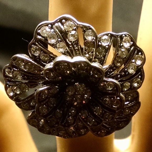 Elegant Fancy Rose Flower Rhinestones Sexy Ring